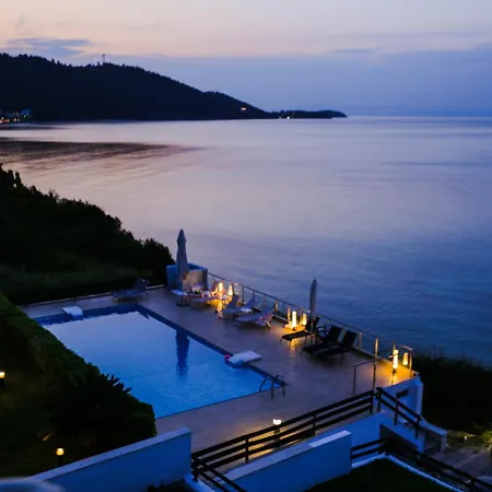 Agnanti Seafront With Pool * Палиури