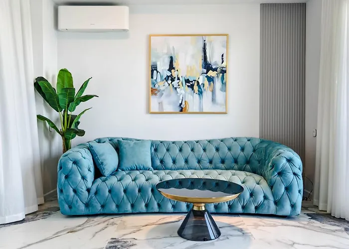 Agnanti Seafront With Pool וילה פאליאורי