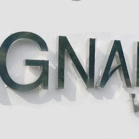 Agnanti Seafront With Pool ヴィラ パリウリ