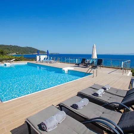 Villa Agnanti Seafront With Pool Paliouri