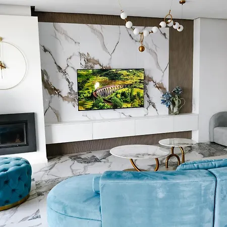 Agnanti Seafront With Pool ヴィラ