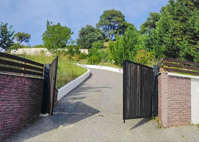 Agnanti Seafront With Pool Villa *