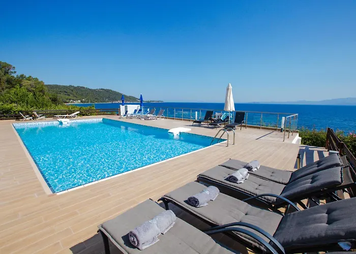 Villa Agnanti Seafront With Pool Paliouri